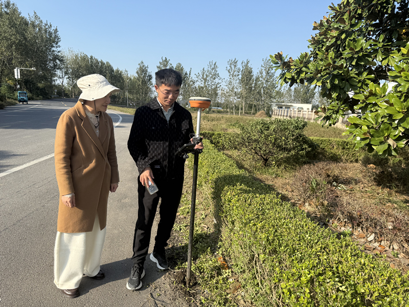 淮安洪泽审计：GPS精准“打卡” 筑牢道路工程安全防线_副本.jpg