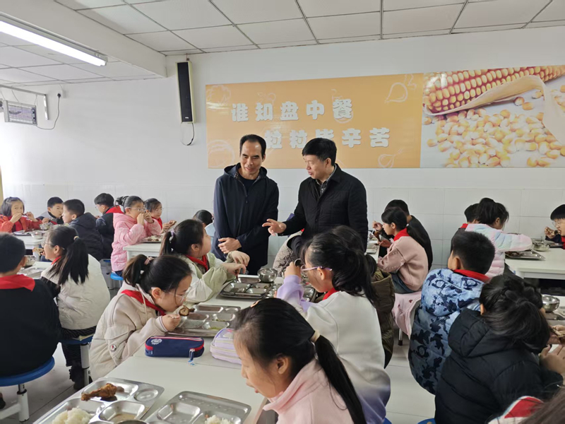 淮安清江浦审计：聚焦校园食堂 守护学生“舌尖”安全_副本.jpg