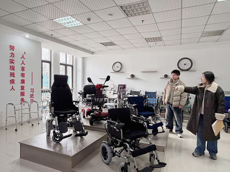 淮安区审计：聚焦辅助器具管理 助力守护残疾人“幸福梦”_副本.jpg