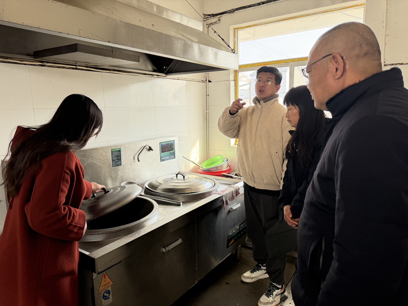 聚焦民生保障 审计护航“夕阳红”_副本.jpg