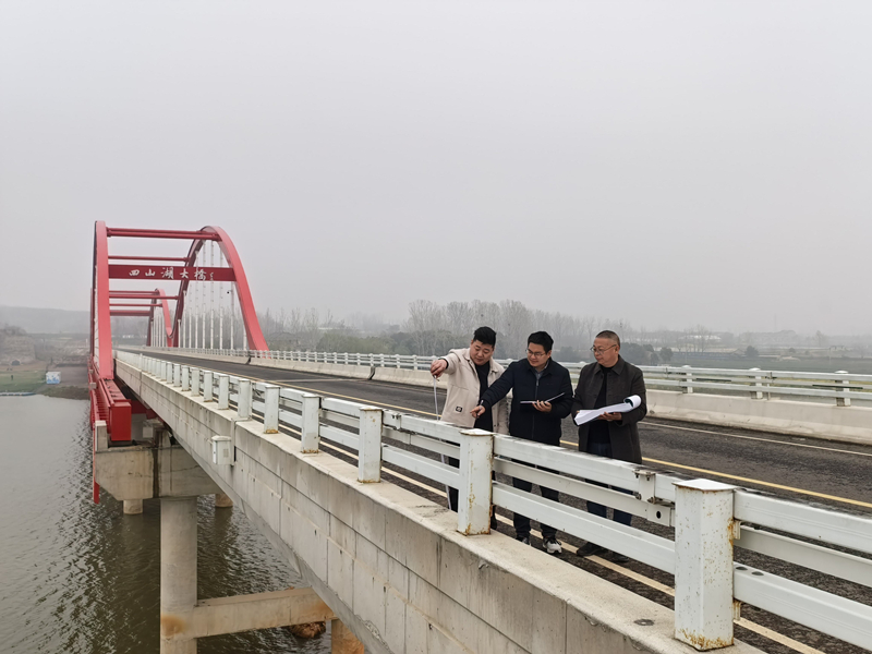 淮安盱眙审计：关注道路建设质效  护航群众出行安全_副本.jpg