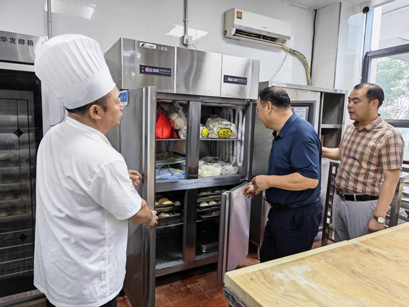 淮安区审计：聚焦食堂运行监管 护航机关后勤规...