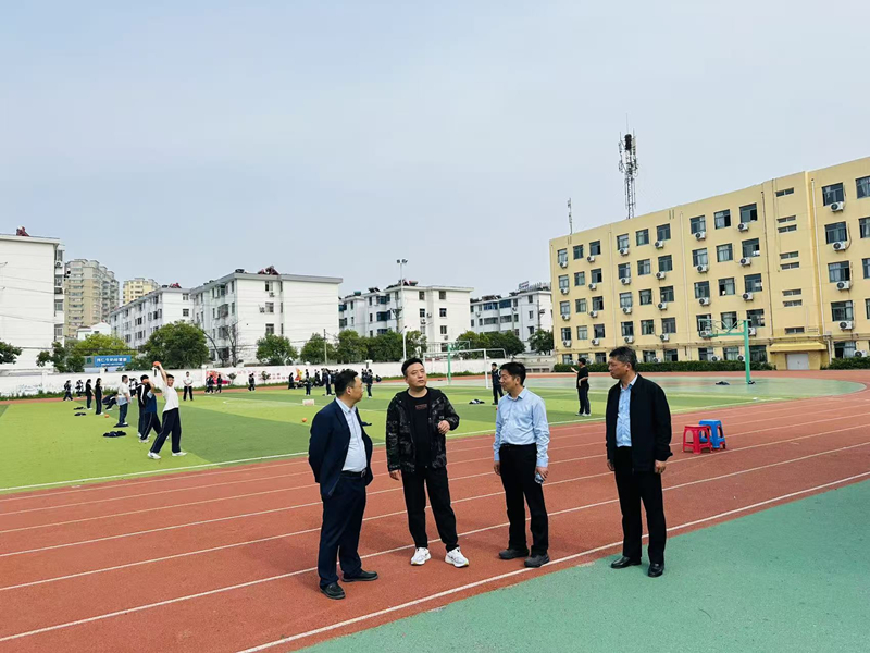 淮安淮阴审计：关注学校田径队伍与体育设施建设...