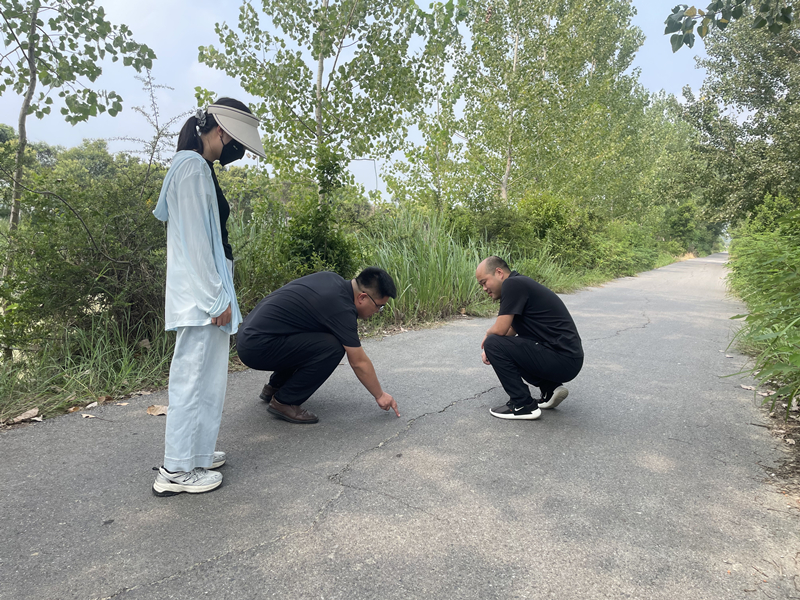 洪泽审计：聚焦农路项目建设 守护乡村振兴民生_副本.jpg